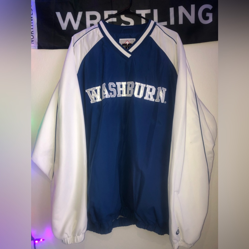 Vintage Washburn high quality crew neck retro